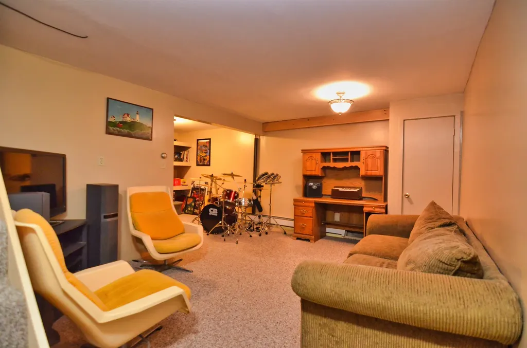 10 Upland Drive Franklin NH 03235