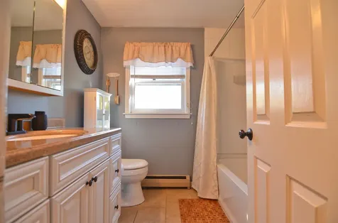 10 Upland Drive Franklin NH 03235