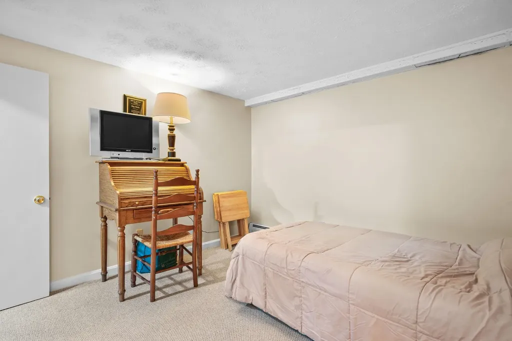 664 South Main Street Manchester NH 03102