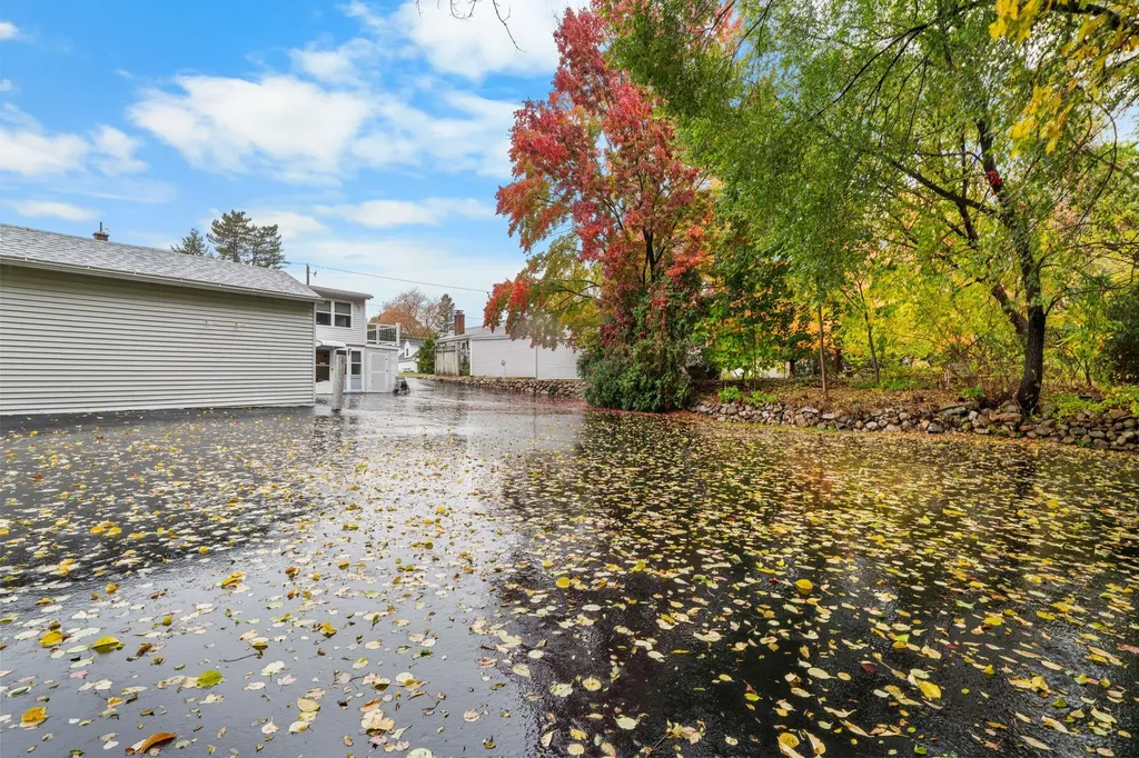 664 South Main Street Manchester NH 03102