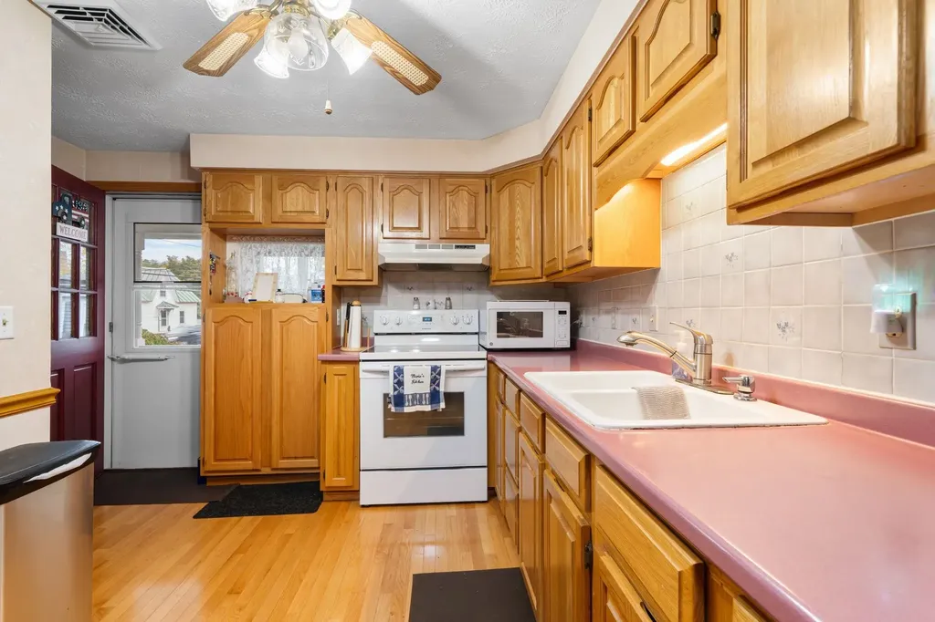 664 South Main Street Manchester NH 03102