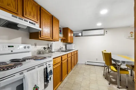 664 South Main Street Manchester NH 03102