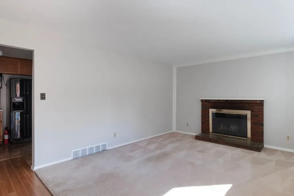 26 Mariette Drive Portsmouth NH 03801