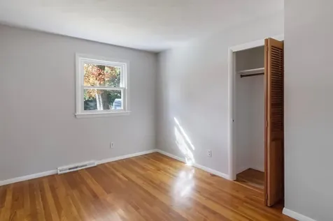 26 Mariette Drive Portsmouth NH 03801