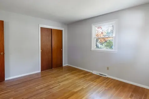 26 Mariette Drive Portsmouth NH 03801