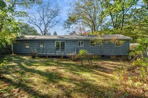 26 Mariette Drive Portsmouth NH 03801