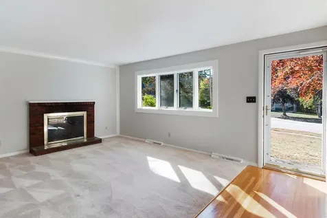 26 Mariette Drive Portsmouth NH 03801