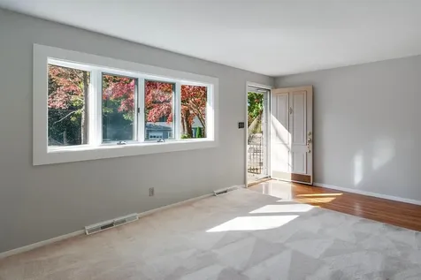 26 Mariette Drive Portsmouth NH 03801