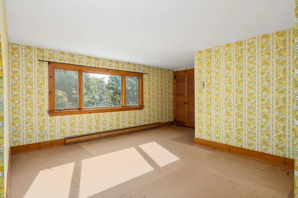 14 Colonial Lane New Castle NH 03854