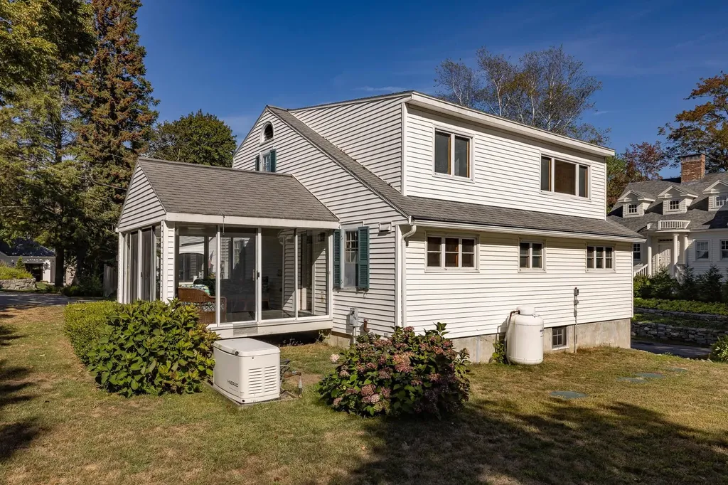 14 Colonial Lane New Castle NH 03854
