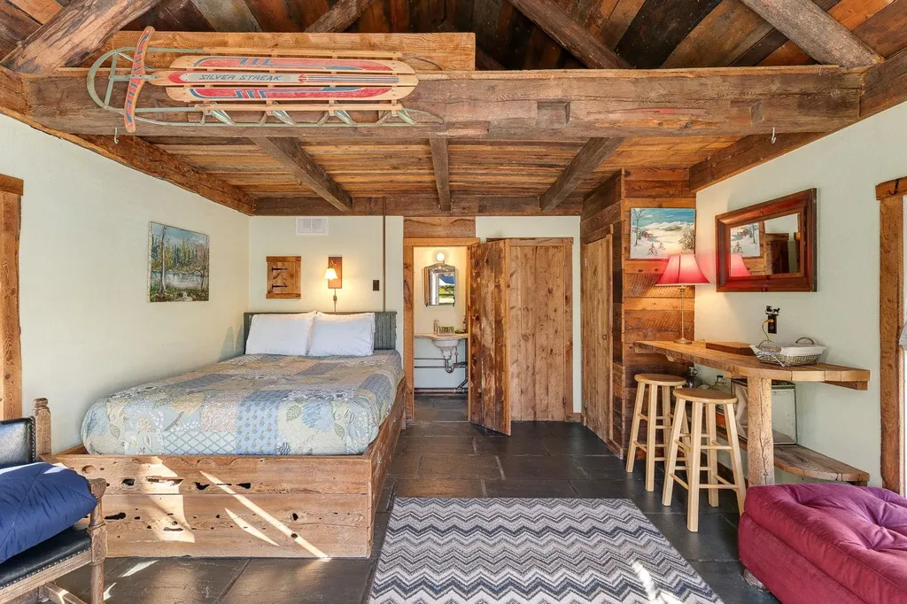 57 Tweed River Drive Pittsfield VT 05762