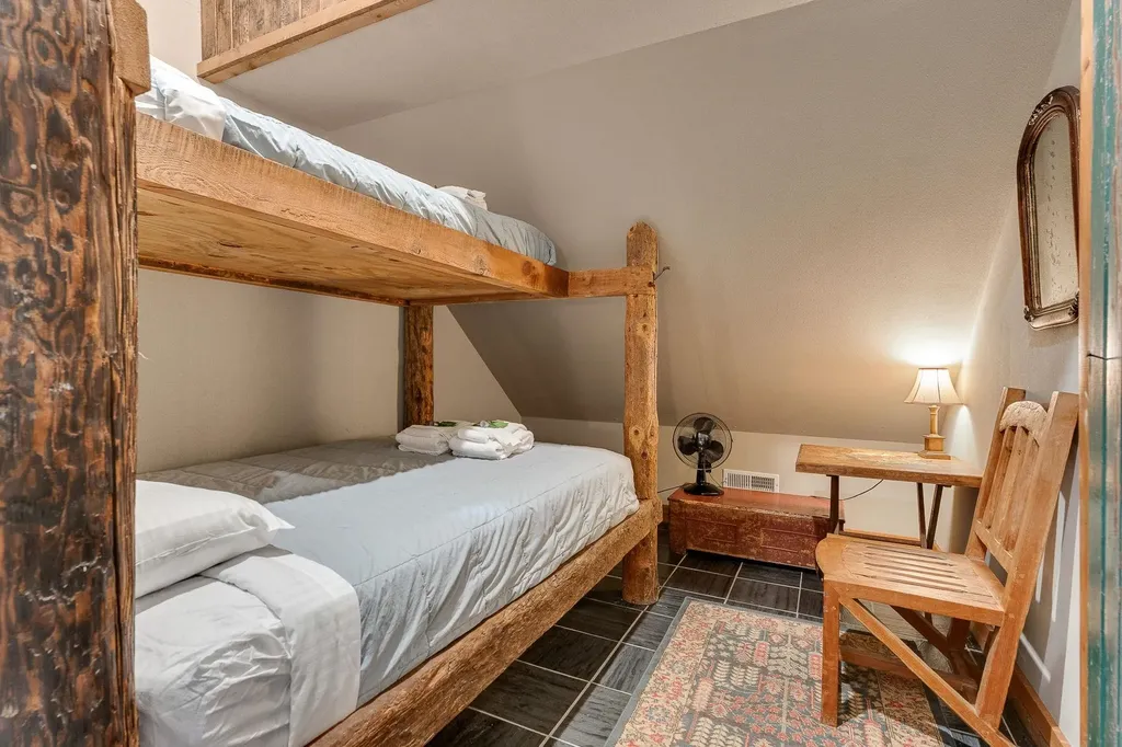 57 Tweed River Drive Pittsfield VT 05762