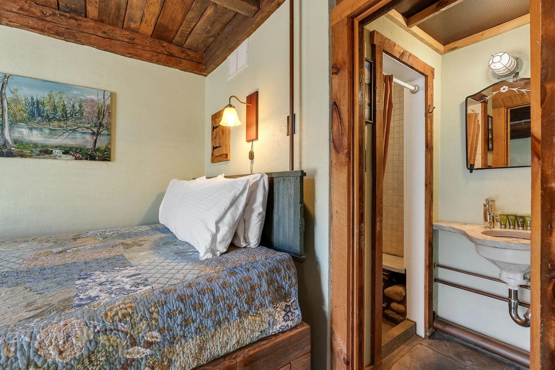 57 Tweed River Drive Pittsfield VT 05762