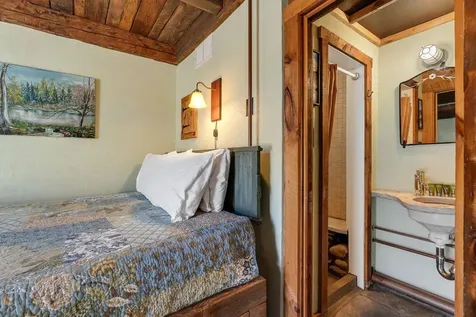 57 Tweed River Drive Pittsfield VT 05762