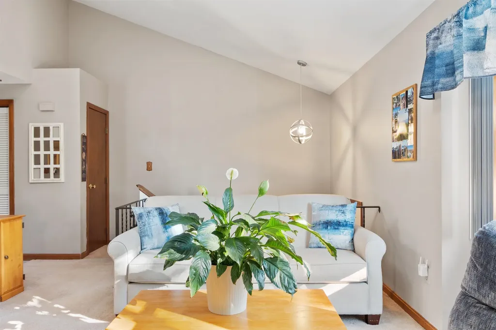 66L Derryfield Road Derry NH 03038