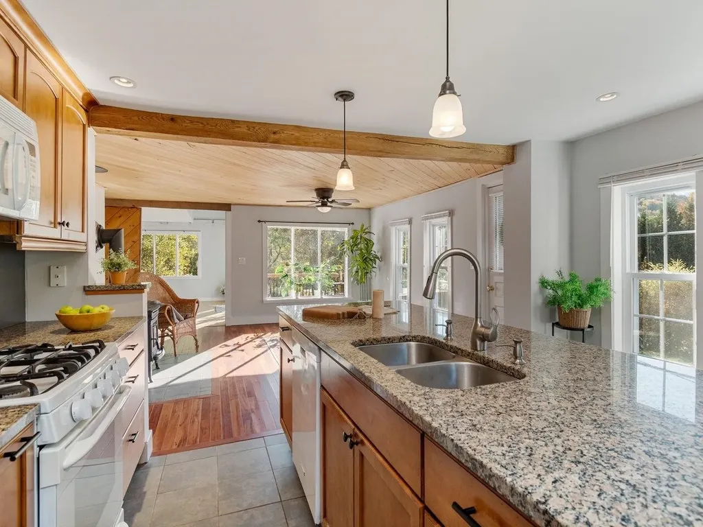 394-396 Beane Road Huntington VT 05462