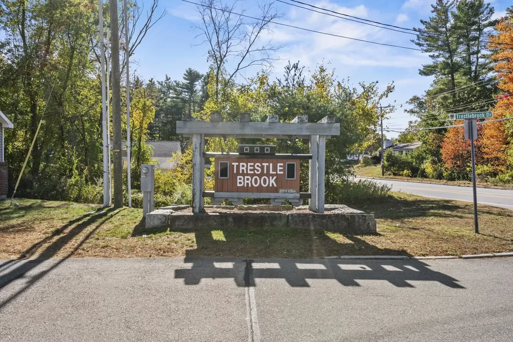 4 Chesapeake Road Nashua NH 03062