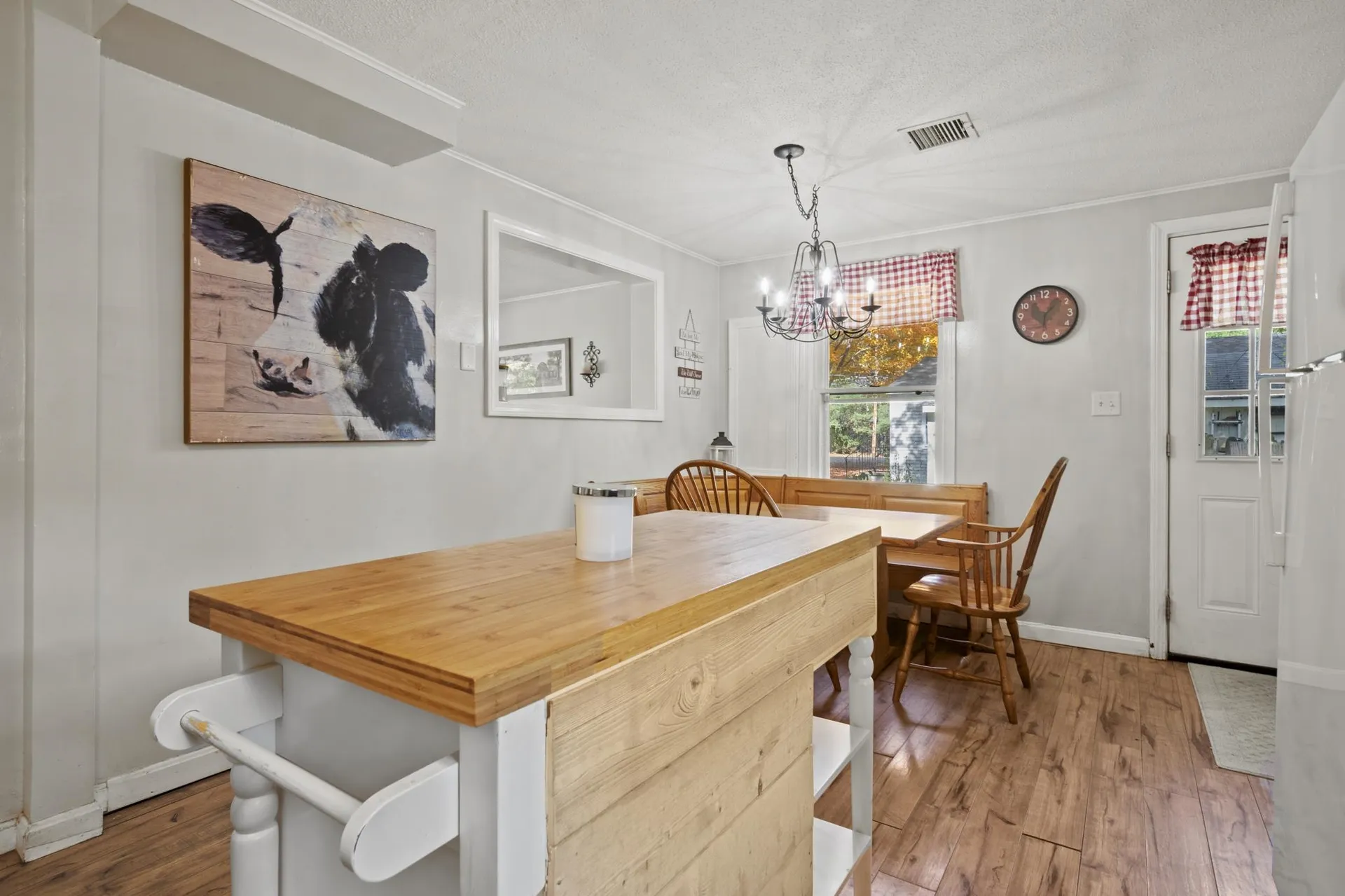 4 Chesapeake Road Nashua NH 03062