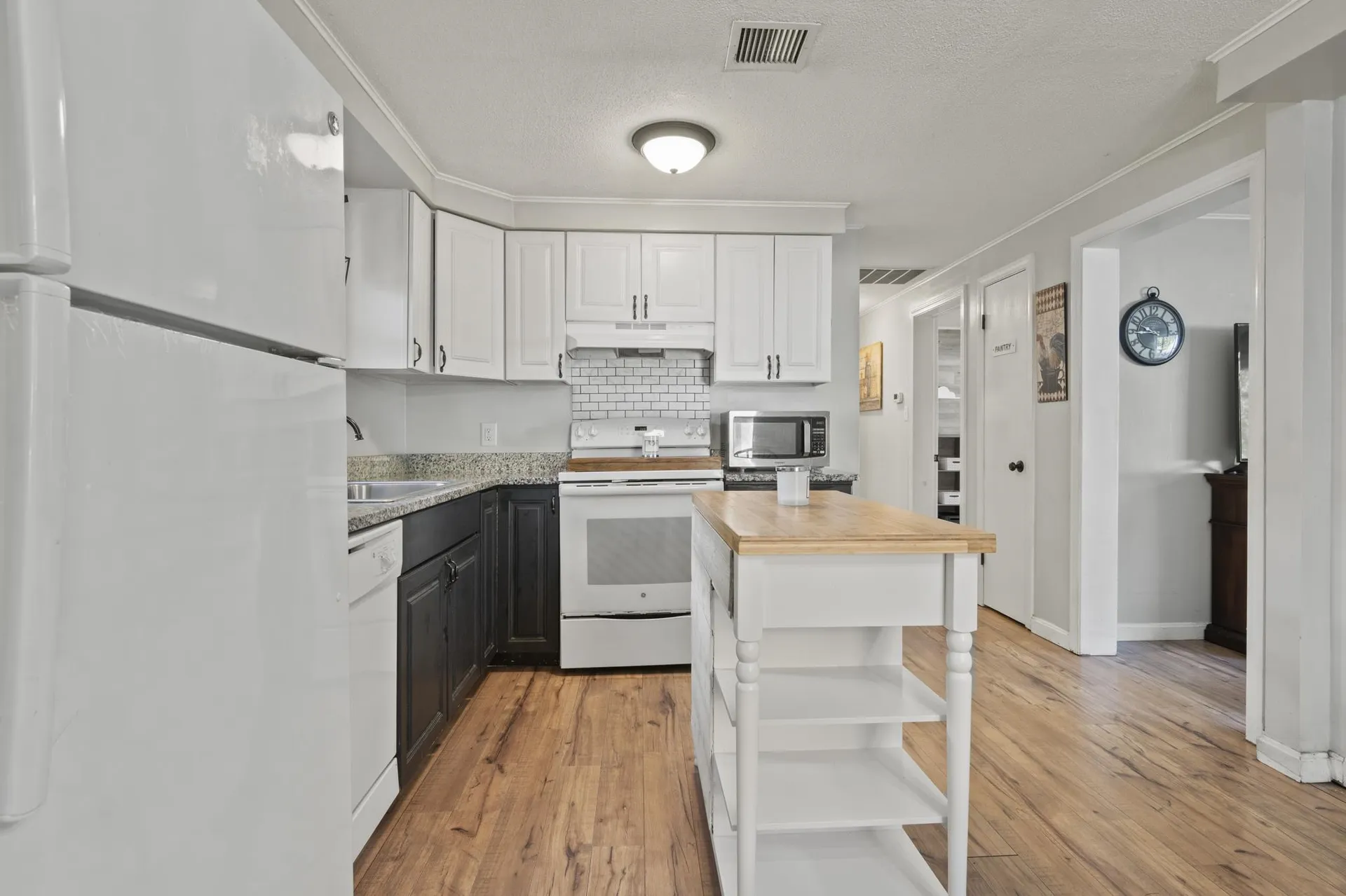 4 Chesapeake Road Nashua NH 03062