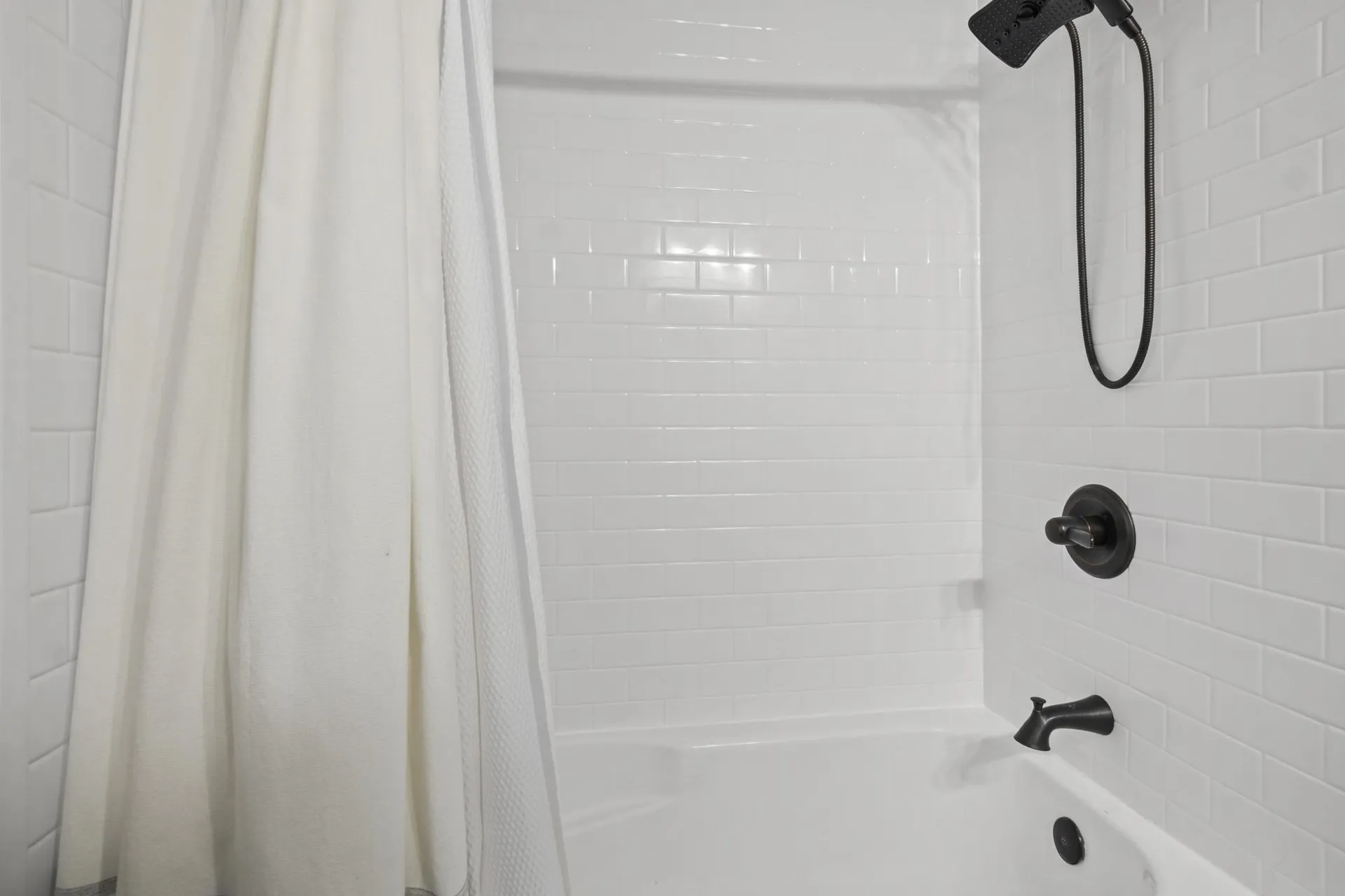 4 Chesapeake Road Nashua NH 03062