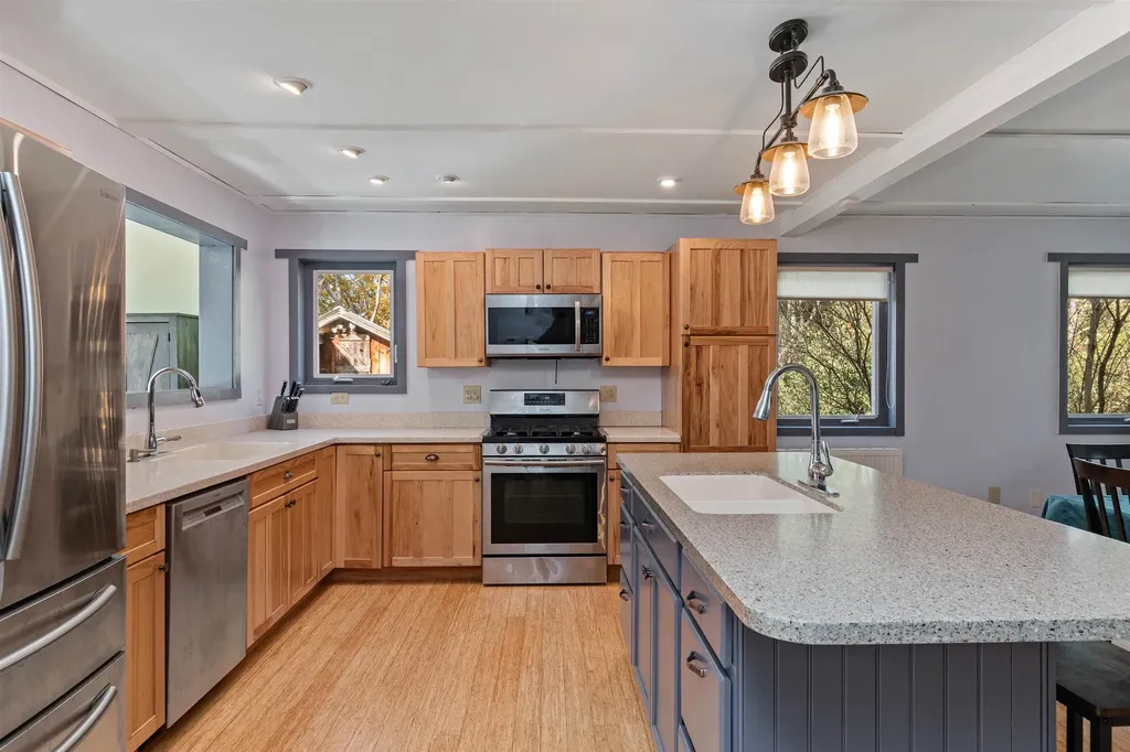 11 Paddock Lane Milton VT 05468