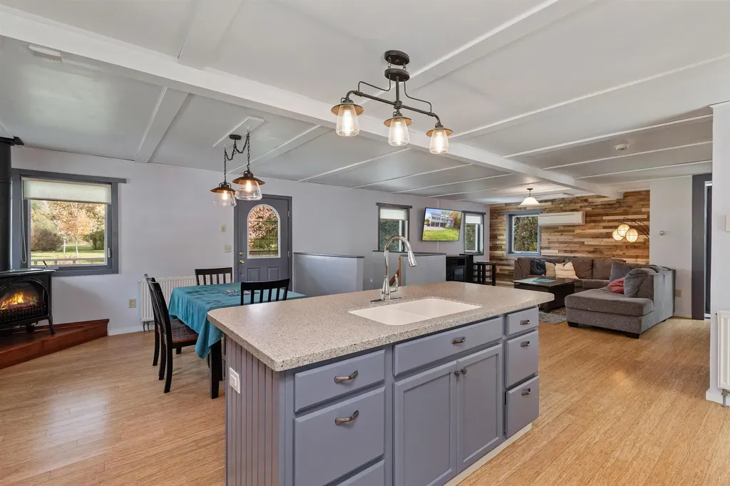 11 Paddock Lane Milton VT 05468