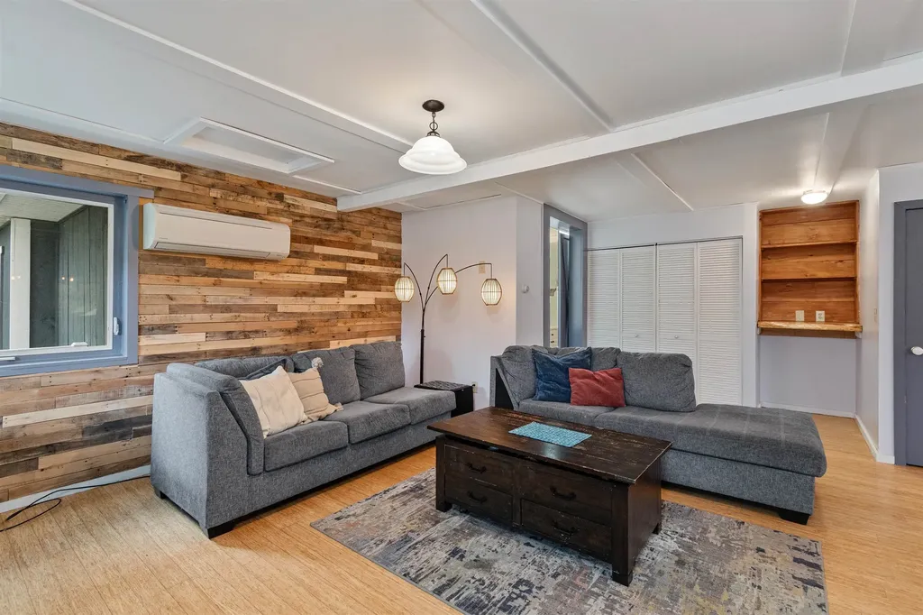 11 Paddock Lane Milton VT 05468