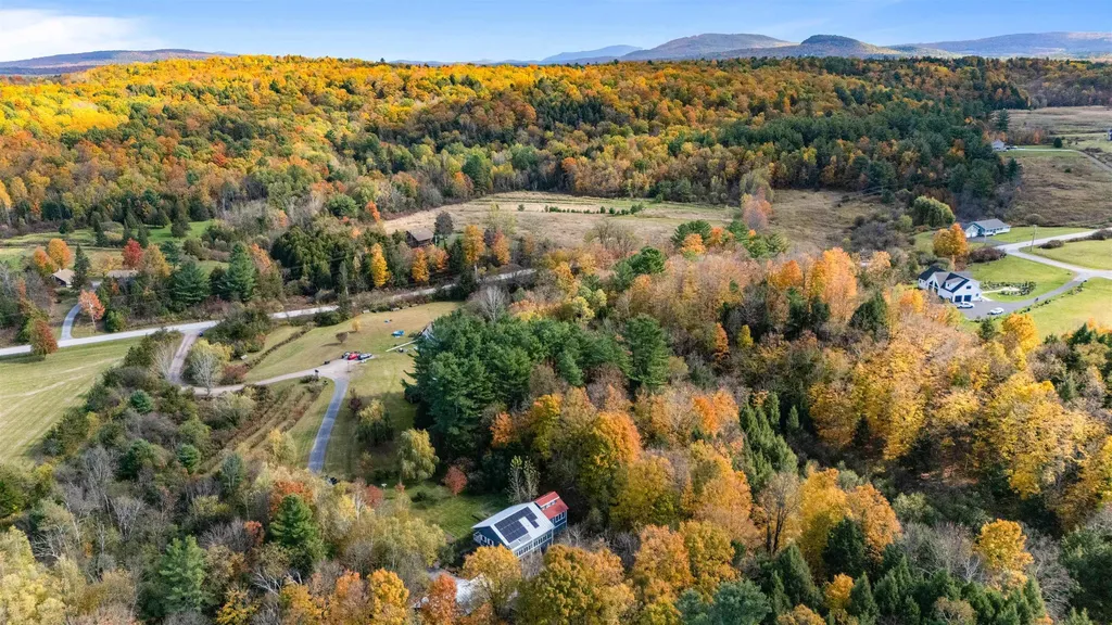 11 Paddock Lane Milton VT 05468