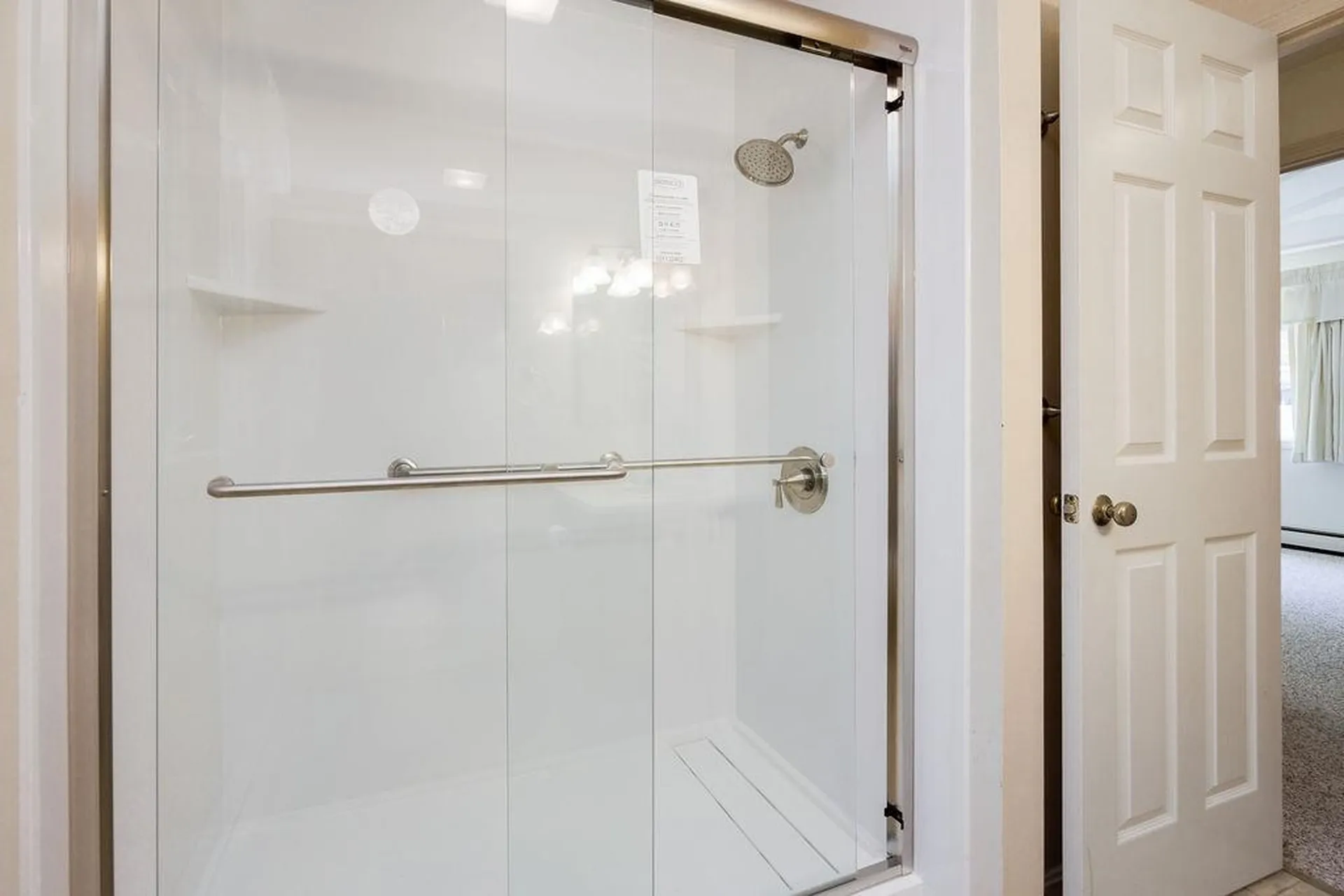 76 Colonial Drive Hartford VT 05001