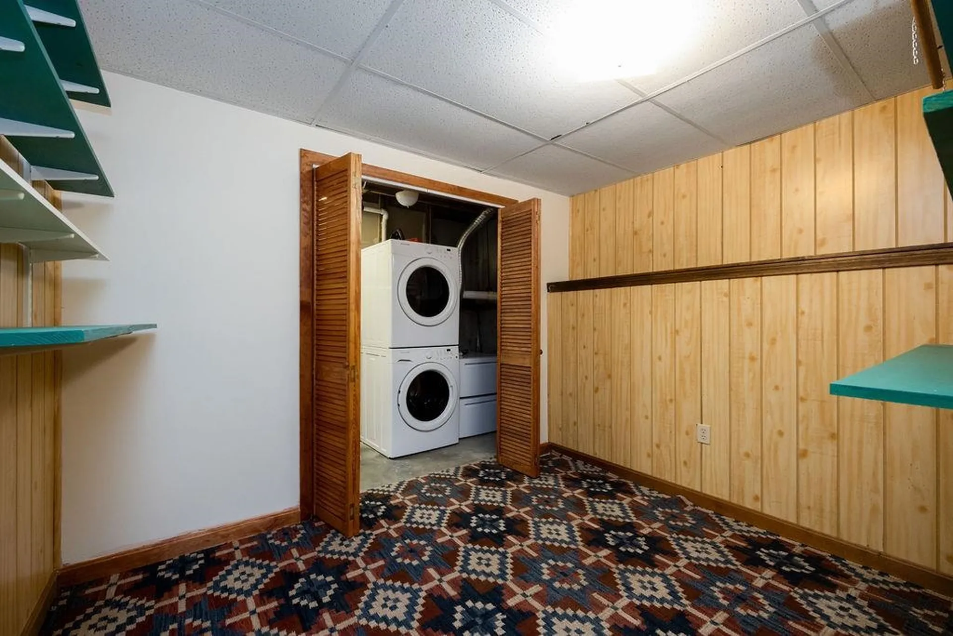 76 Colonial Drive Hartford VT 05001