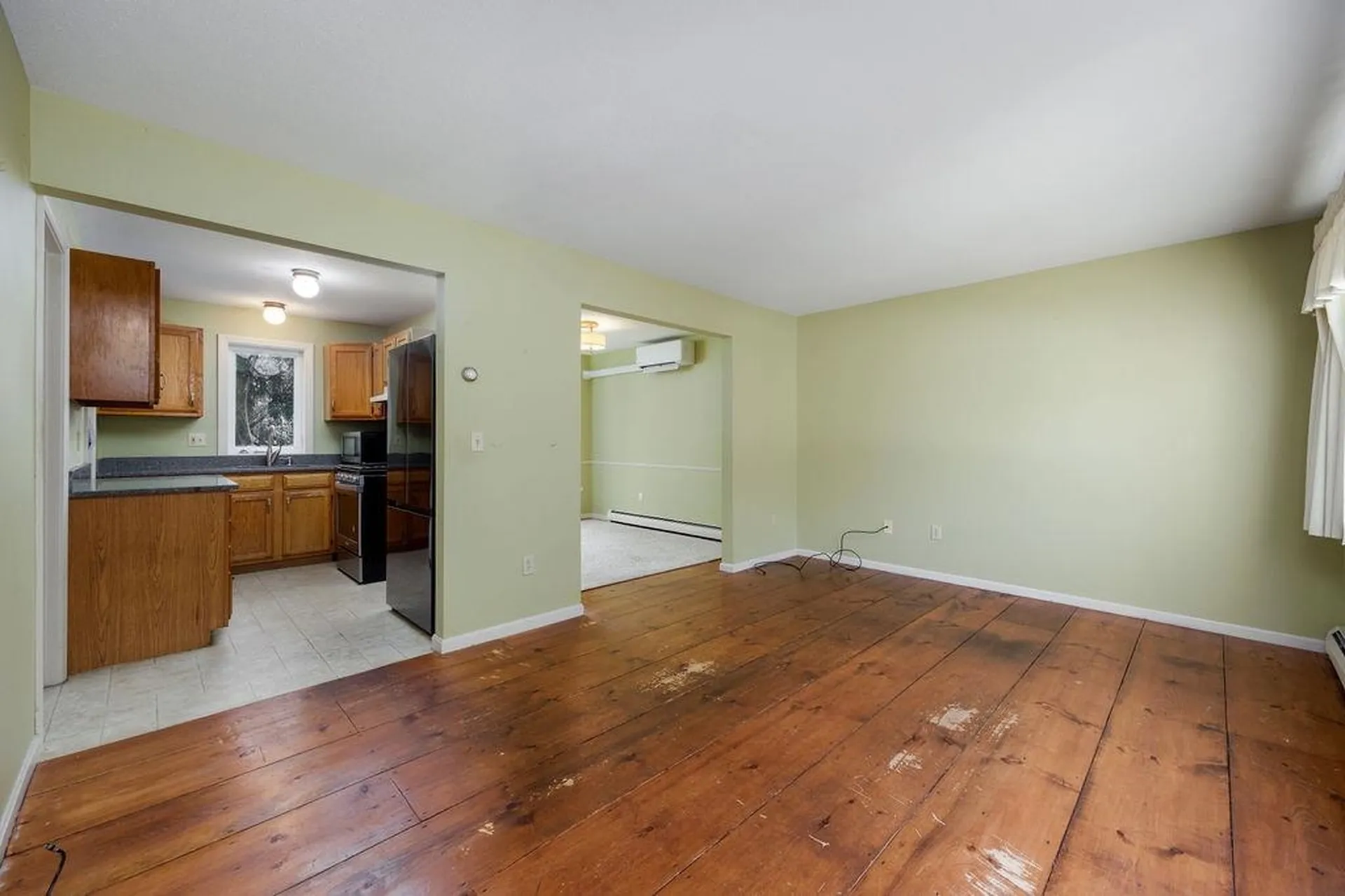 76 Colonial Drive Hartford VT 05001