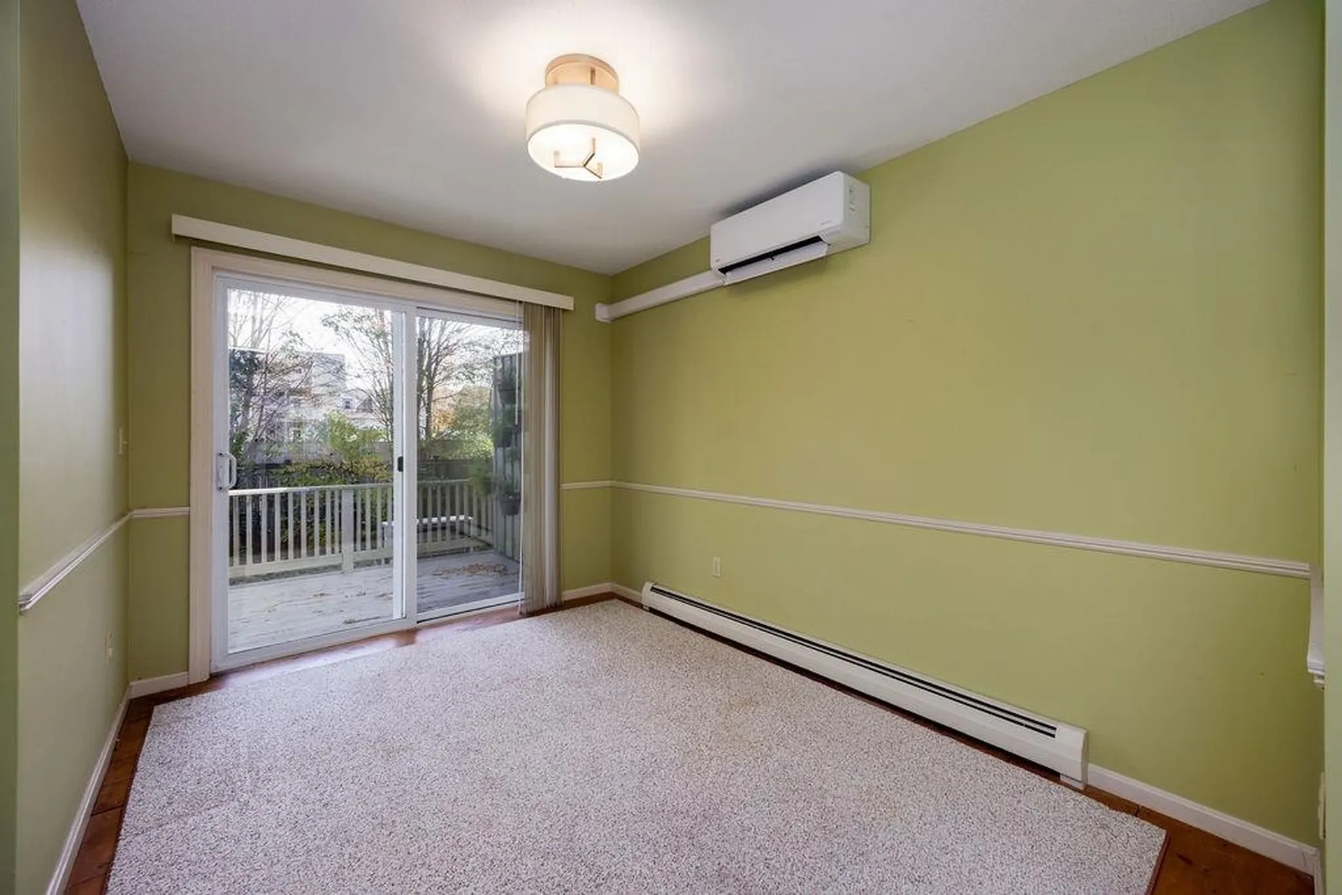 76 Colonial Drive Hartford VT 05001