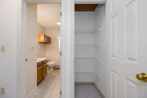 76 Colonial Drive Hartford VT 05001