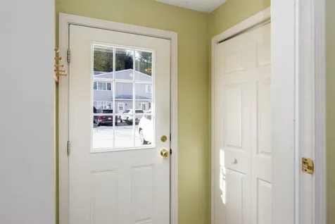 76 Colonial Drive Hartford VT 05001