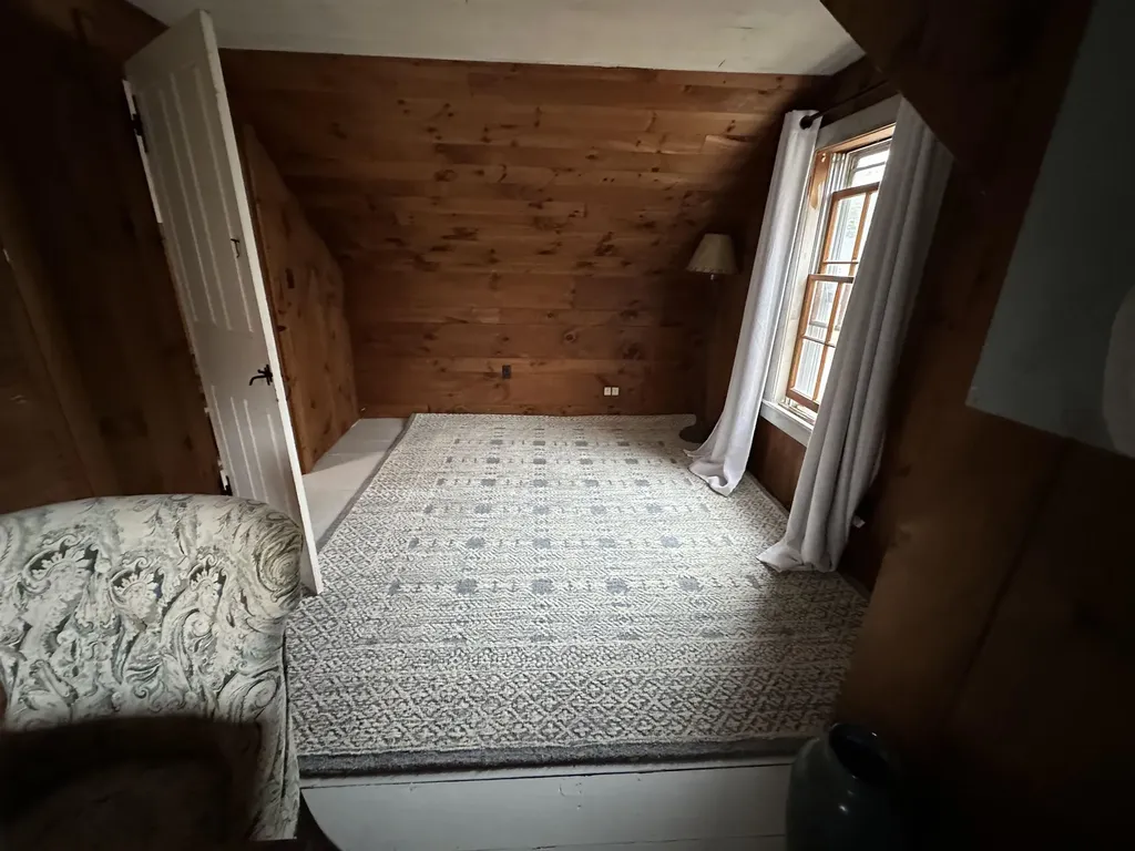 7 Bennington Road Hancock NH 03449