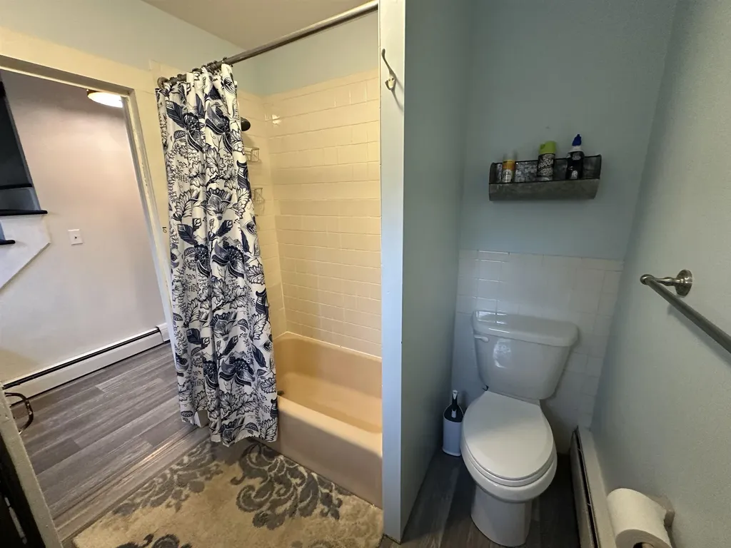 7 Bennington Road Hancock NH 03449