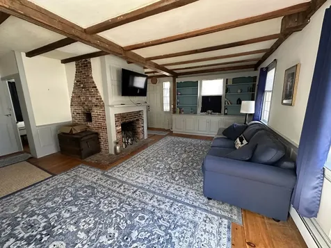 7 Bennington Road Hancock NH 03449