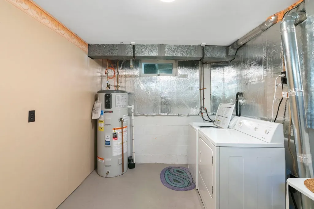 18 Monument Road Hinsdale NH 03451