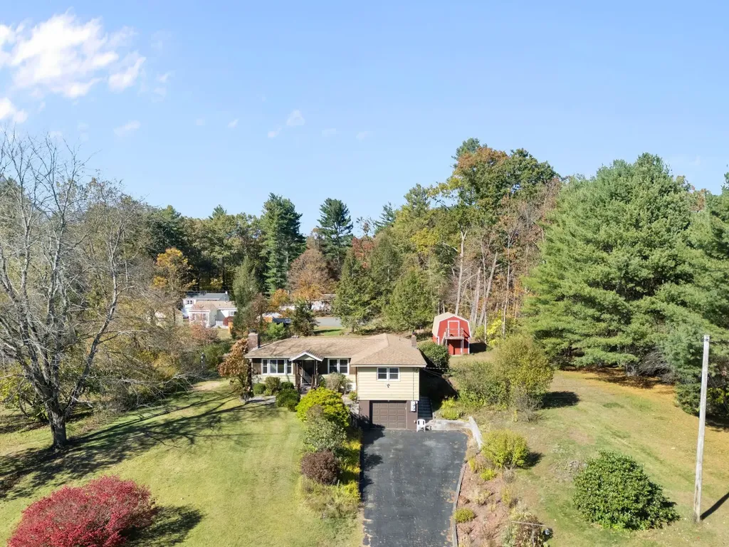 18 Monument Road Hinsdale NH 03451