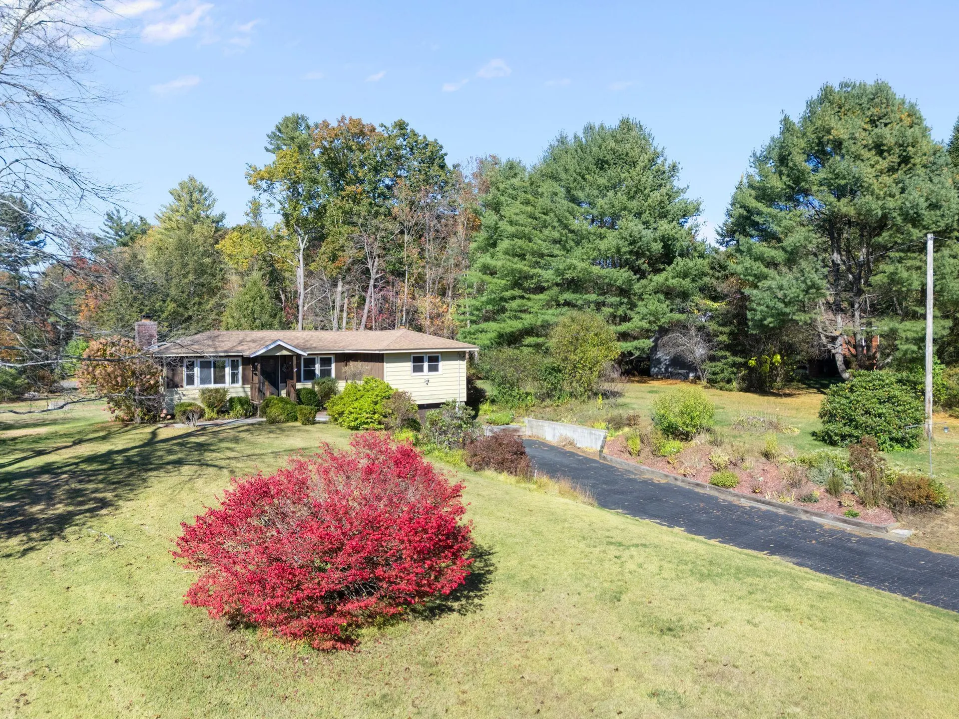 18 Monument Road Hinsdale NH 03451