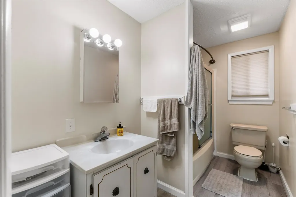 42 Wylie Court Conway NH 03860