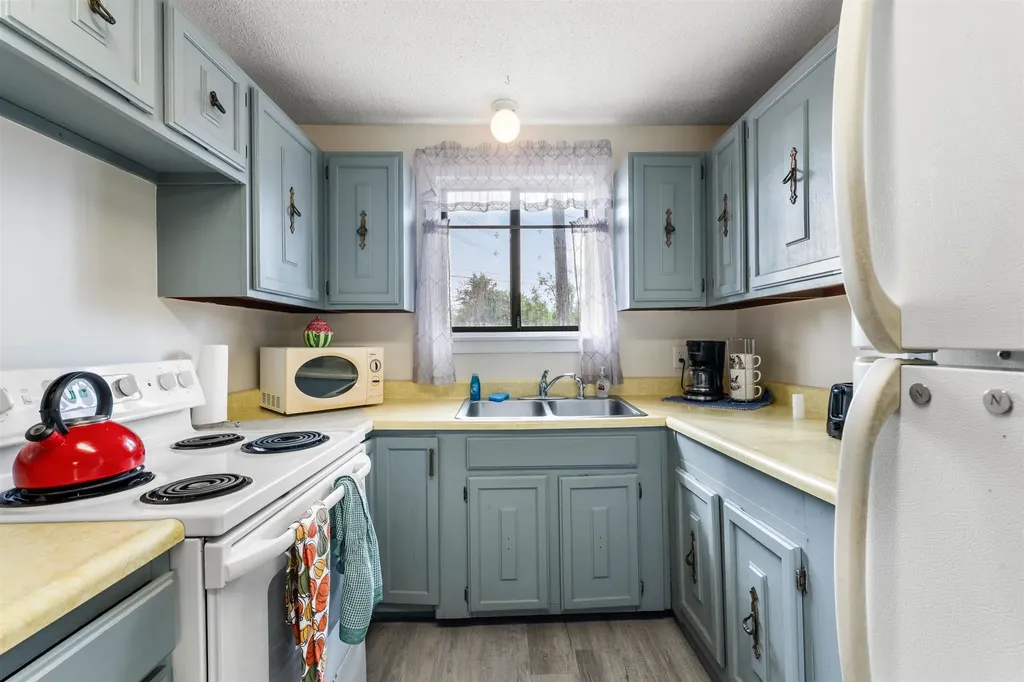 42 Wylie Court Conway NH 03860