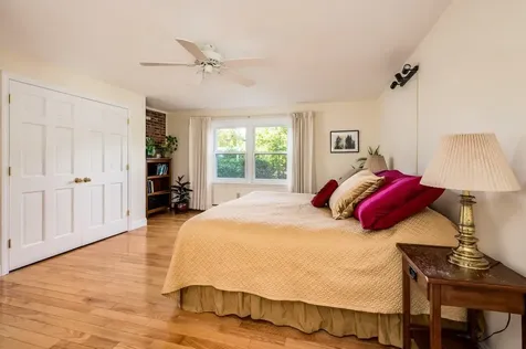 7 Beards Landing Durham NH 03824