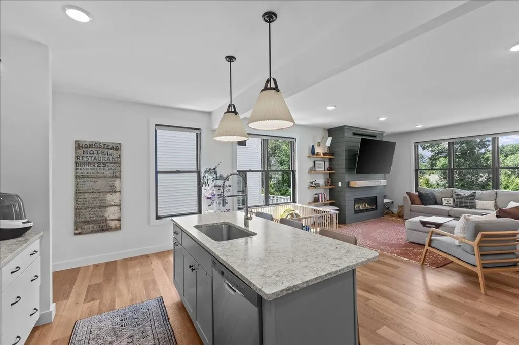 341 O'brien Farm Road South Burlington VT 05403