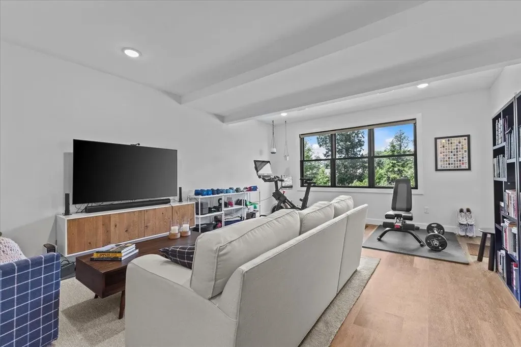 341 O'brien Farm Road South Burlington VT 05403