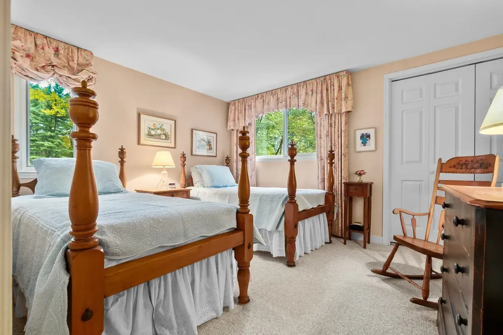 54 Brookside Drive Stratham NH 03885