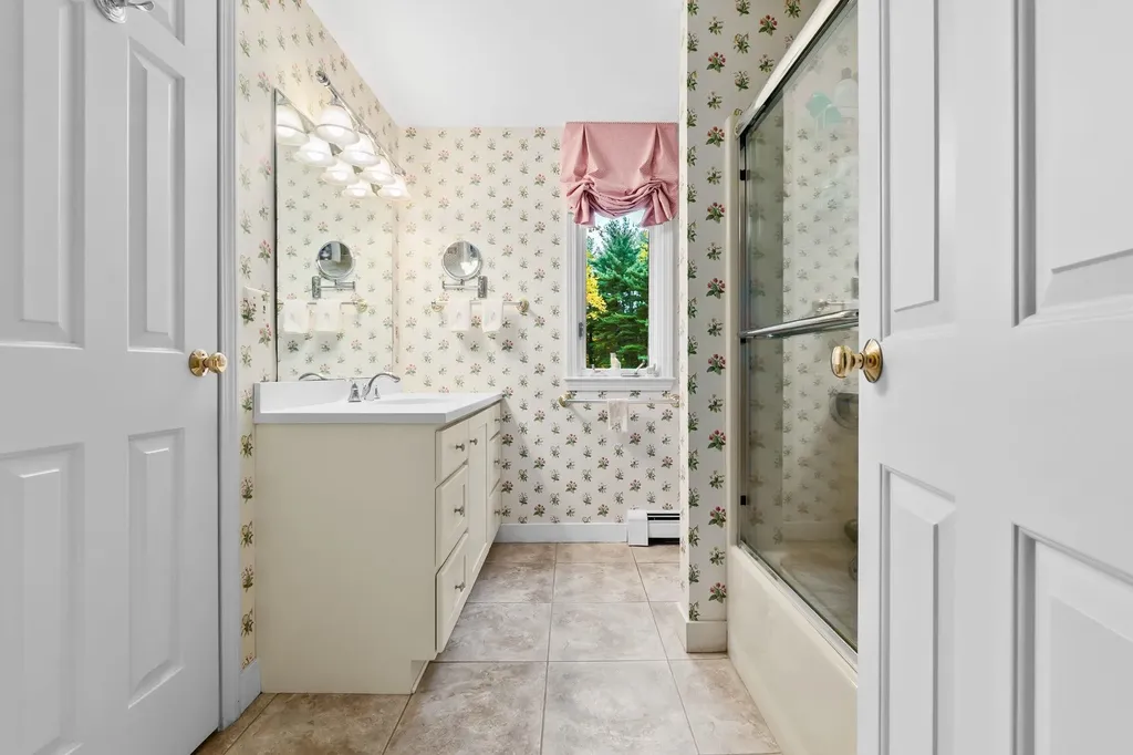 54 Brookside Drive Stratham NH 03885