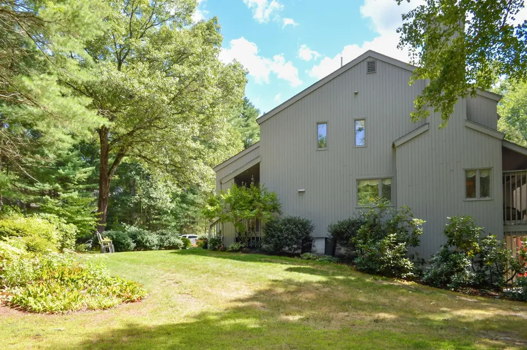 54 Brookside Drive Stratham NH 03885