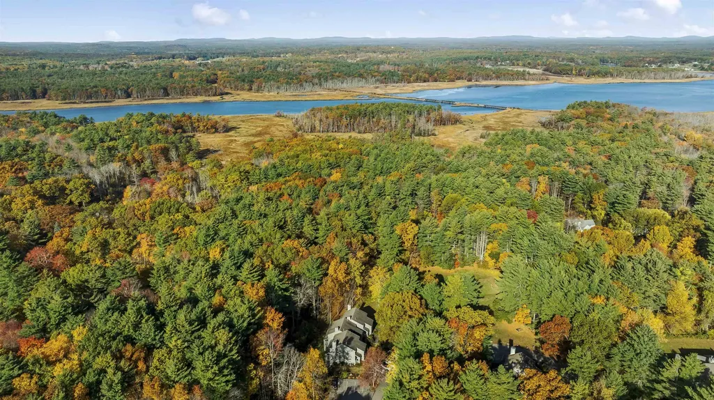 54 Brookside Drive Stratham NH 03885