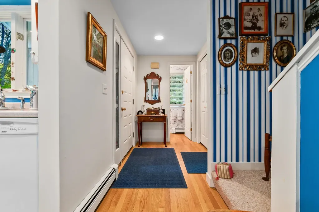 54 Brookside Drive Stratham NH 03885